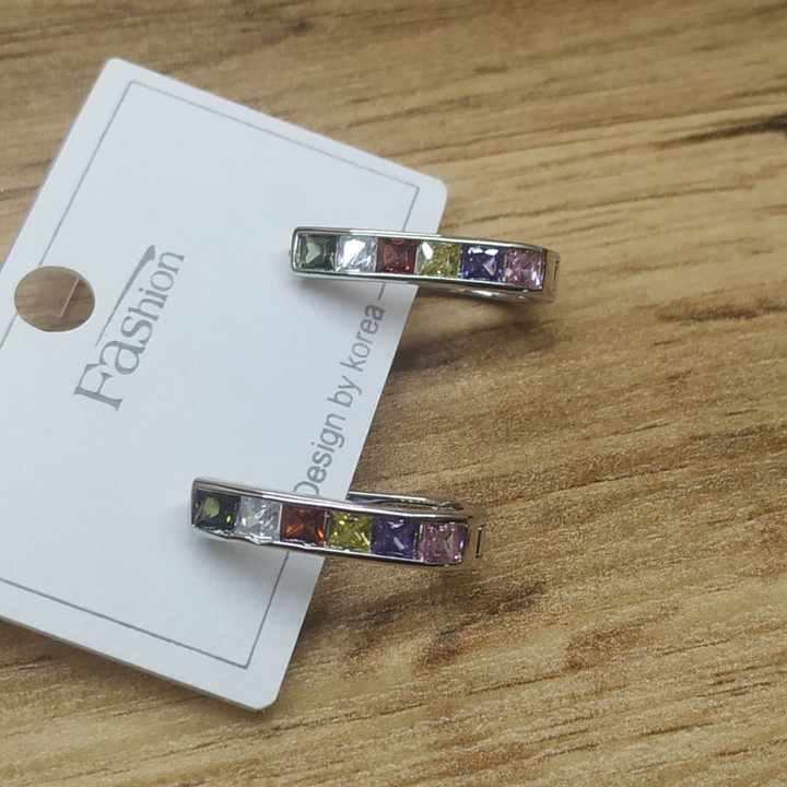 Серьги англ.заст. Овал Циркон 6 кристаллов цвет ассорти металл серебристый