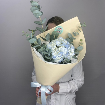 «Blue» букет с гортензией и эвкалиптом