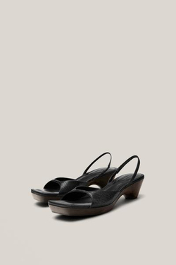 Massimo Dutti Сандалии на деревянном каблуке - Limited Edition, черный