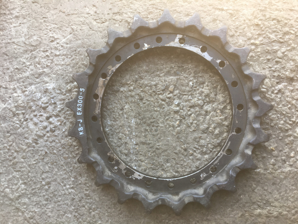 Звездочка ZX330-1 (EX300-5)