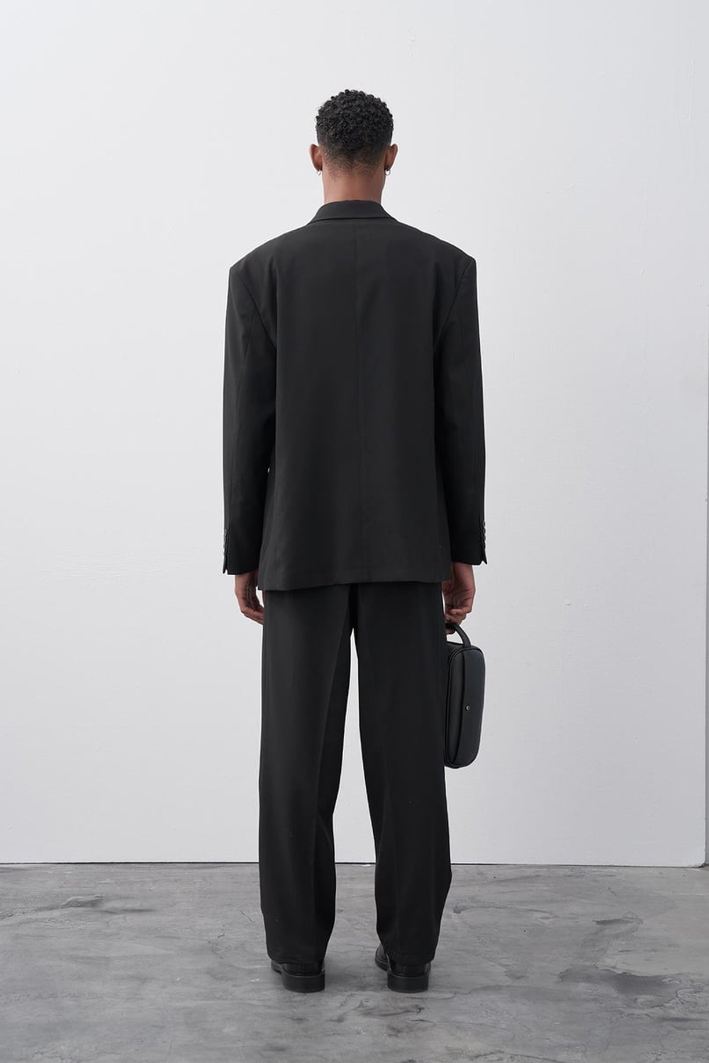 Двубортный оверсайз чёрный