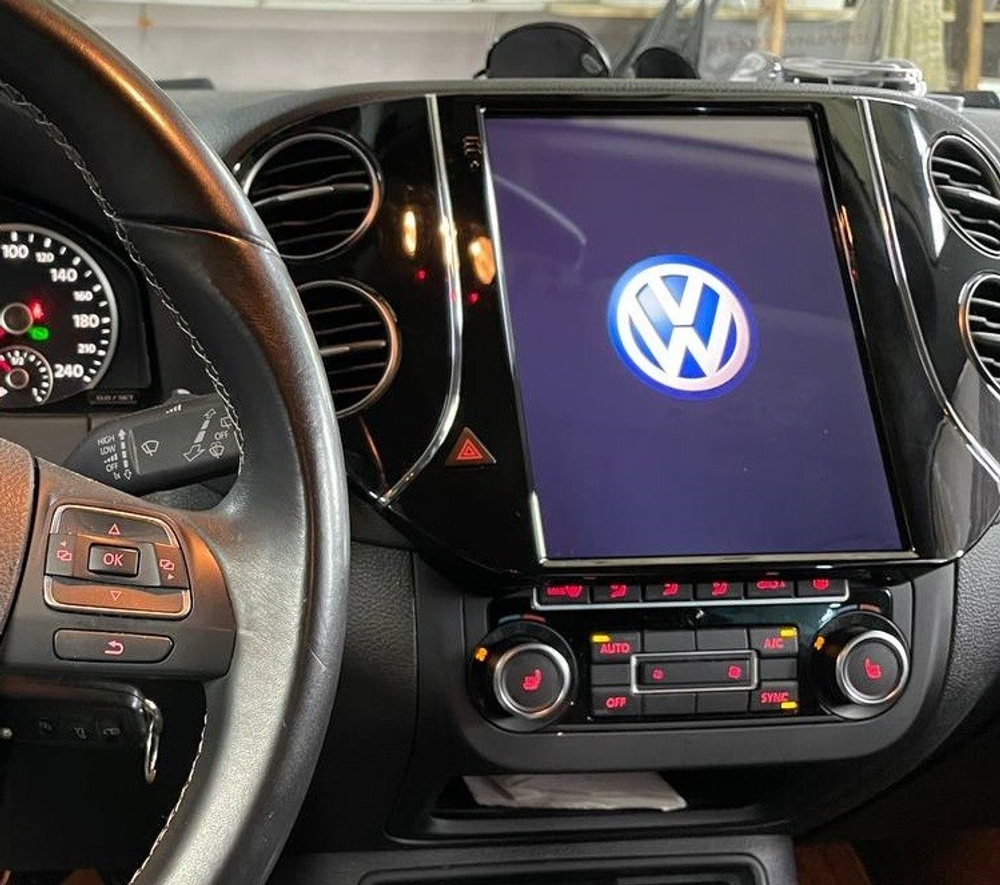 Магнитола для Volkswagen Tiguan 1 2007-2016, Golf Plus - Carmedia ZF-1081-DSP "Тесла-стиль" монитор 10.4" на Android 9, 4/64ГБ