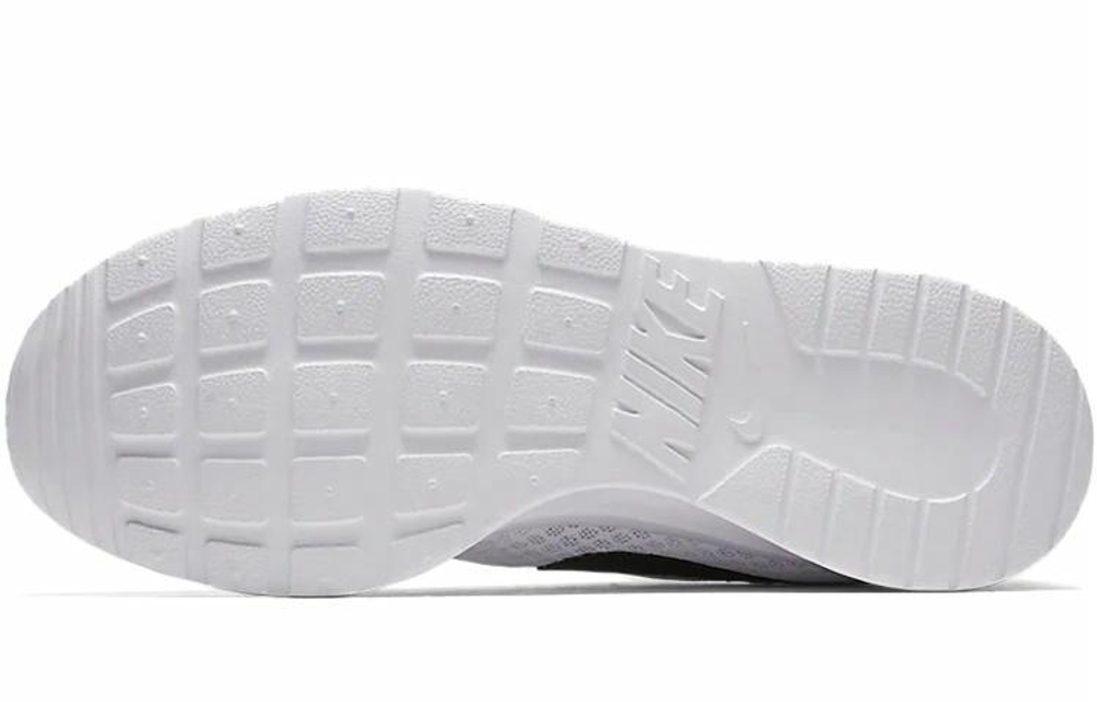 Кроссовки Nike Tanjun (Женская размерная сетка)