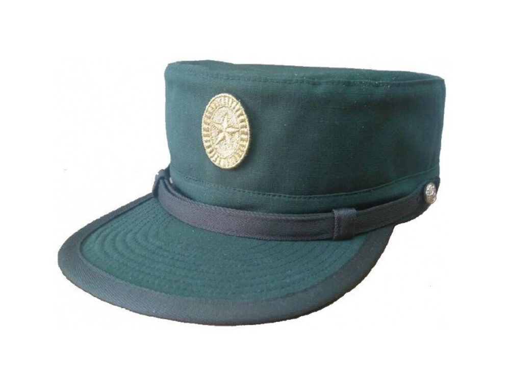 Кепка офисная зеленая с вышитой малой кокардой РА