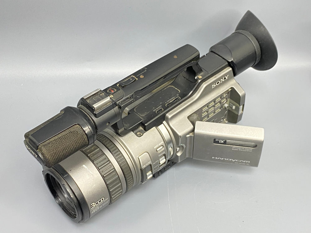 Sony DCR-VX2100E Не видит MemoryStick