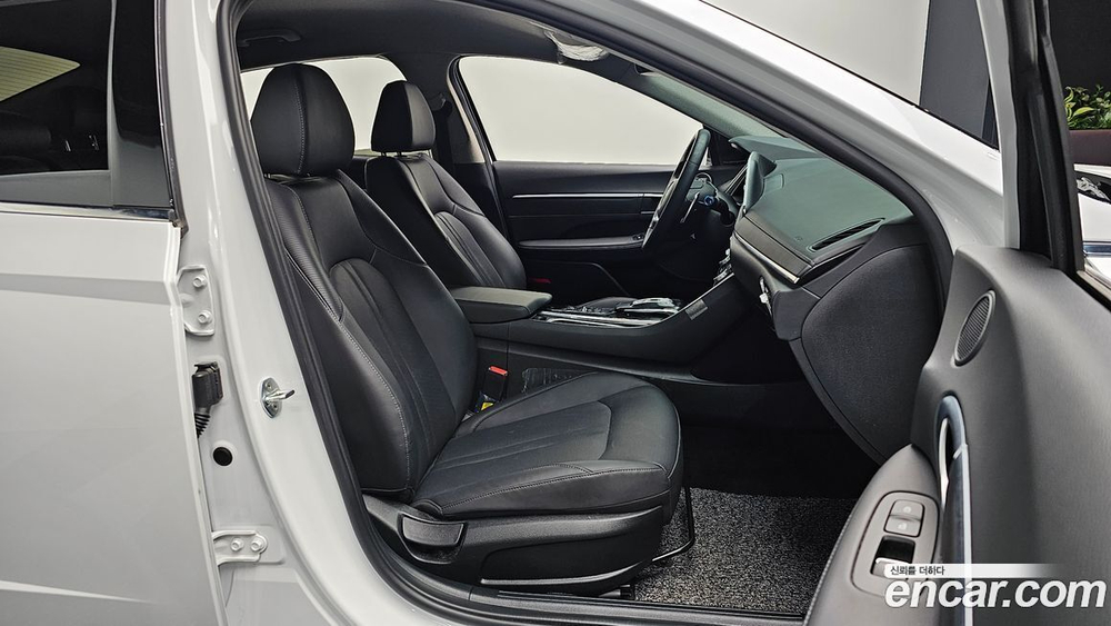 Hyundai Sonata (DN8) 1.6 Turbo (12.2021)