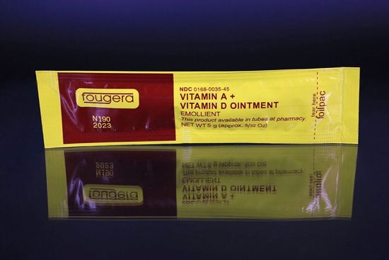Противовоспалительное средство Fougera Vitamin A&D Gold