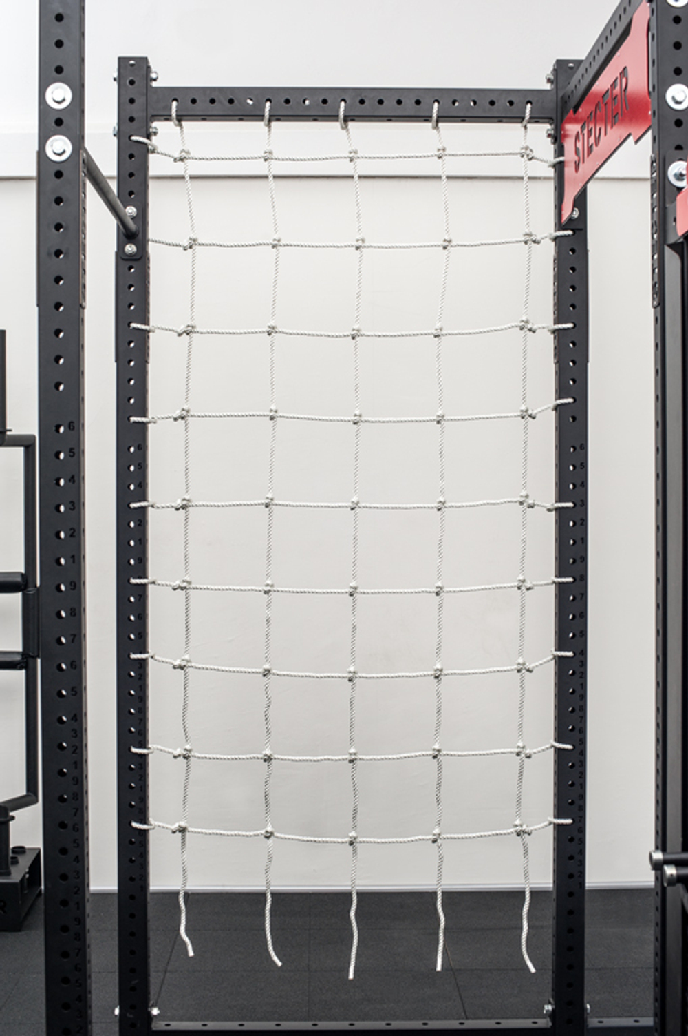 Сетка для лазания 2х1 метра (ячейка 25х25 см, хвосты 40 см по периметру)