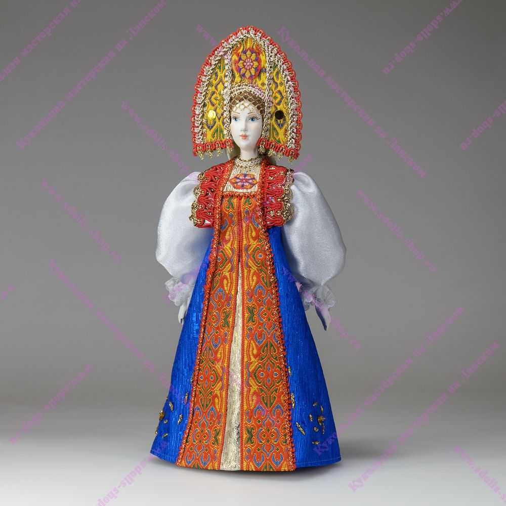 Сувенирная кукла в двурогом кокошнике