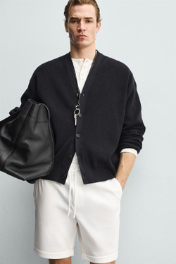 ZARA ШОРТЫ REGULAR FIT COMFORT, ЖЕЛТОВАТО-БЕЛЫЙ