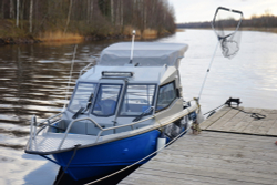 Лодка Беркут L-HT Open. В наличии. Цвет Черный низ - серый верх