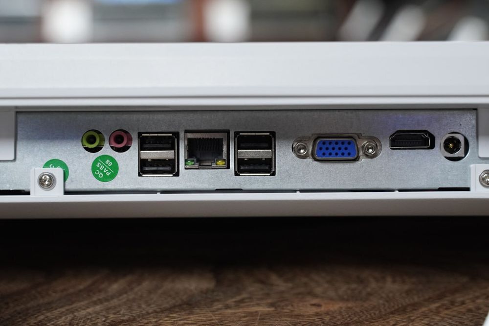 27" Моноблок All in One CW27 White (1920x1080, Intel Core i5-3210M, RAM 8ГБ, SSD 256ГБ, Intel HD Graphics 4000, Win 10 Home)