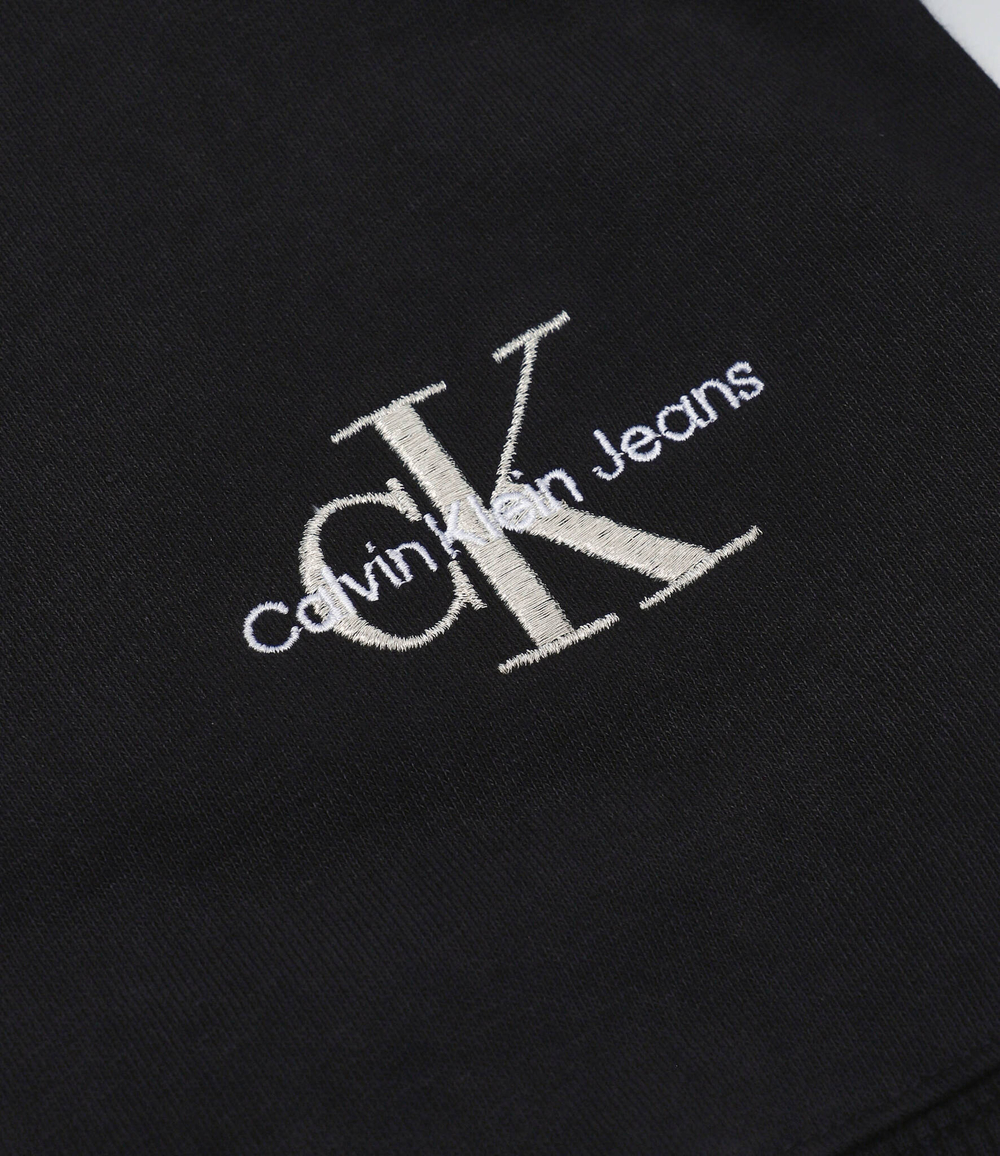 худые Calvin Klein Jeans - черный(IG0IG01270)