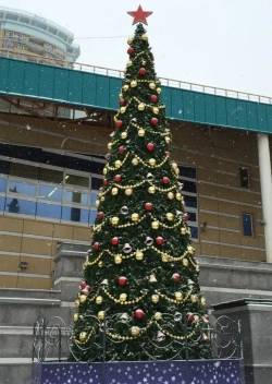 Уличная елка Евро-2 зеленая 15 м., каркасная, ПВХ, Green Trees (GT15EVPVC)