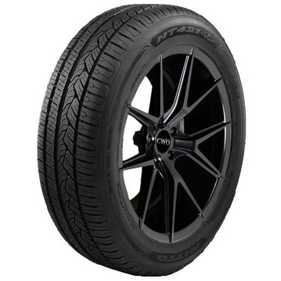 Nitto NT42 235/55 R19 105W