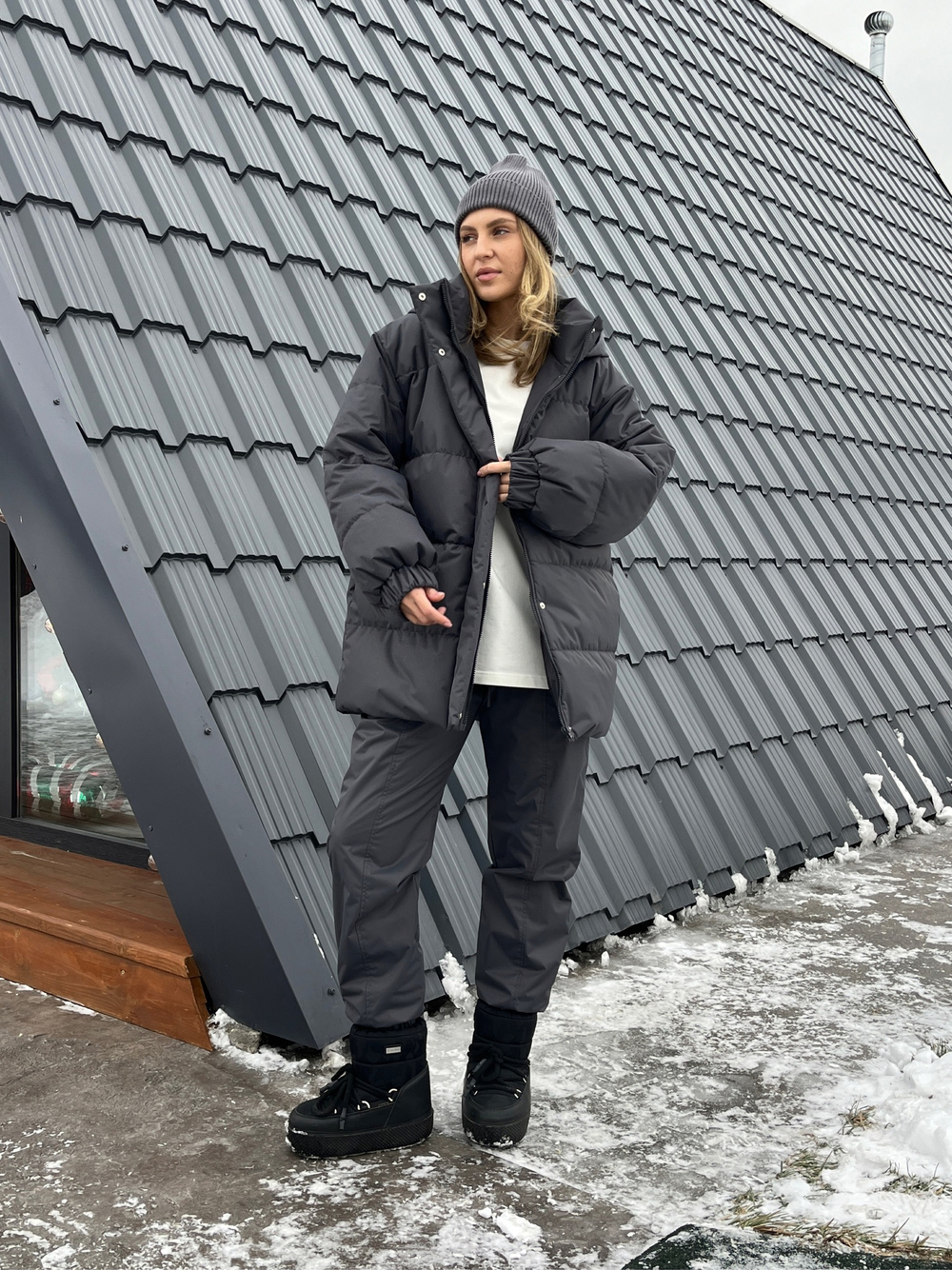 Джоггеры утеплённые, асфальт