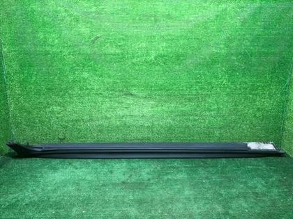 Накладка порога правая Volvo S90 (2016-н.в.)