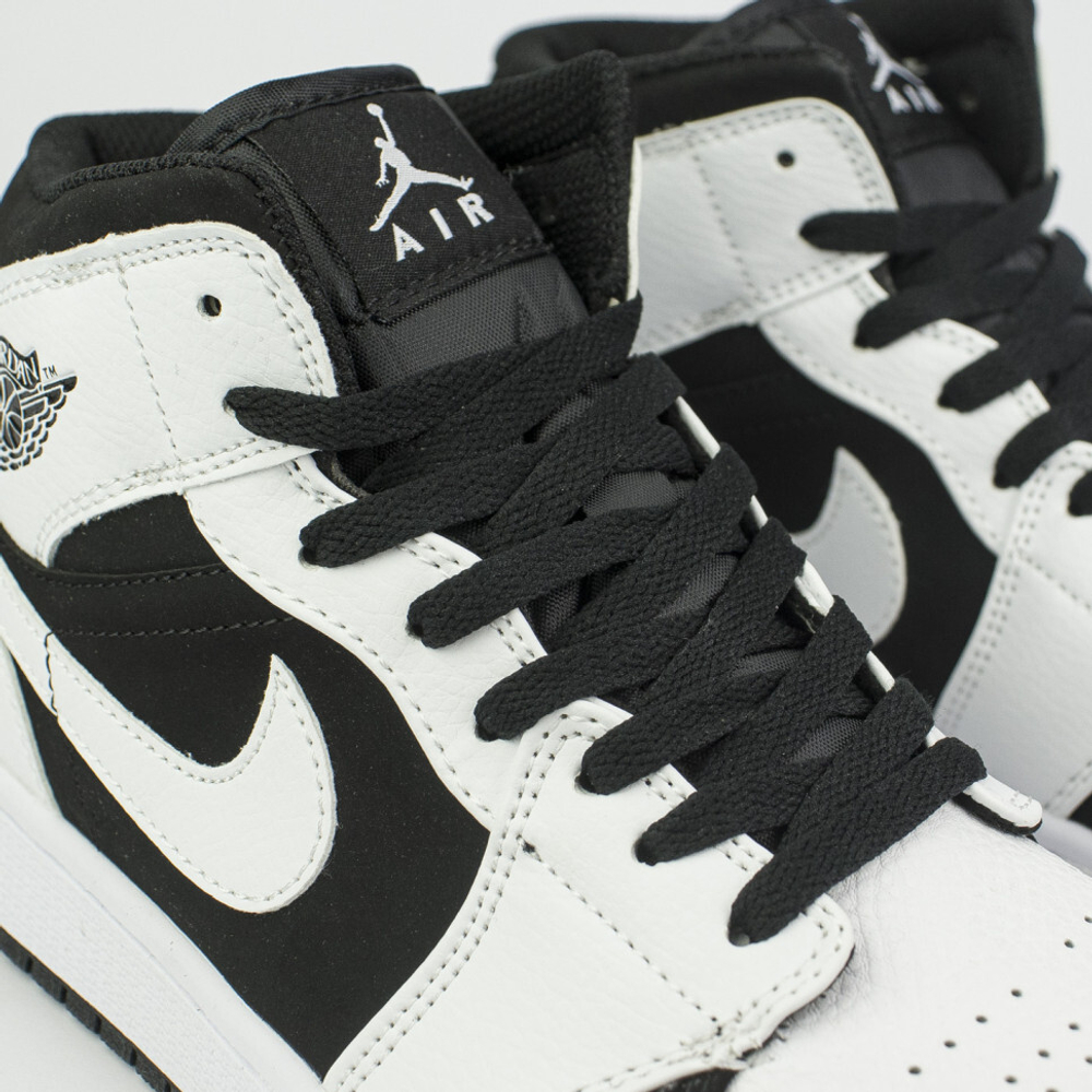 кроссовки Air Jordan 1 White / Black
