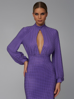 Женское платье макси фиолетовое с кристаллами и вырезом