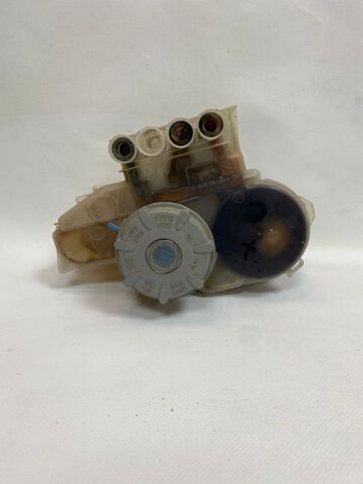 2. 3 Бачок для соли Bosch 267618 для  посудомоечной машины б/у