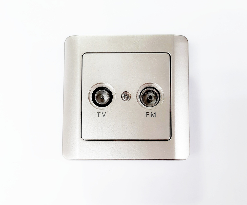 Розетка антенная (в сборе) IEK РСТ-2-ГФ Легата