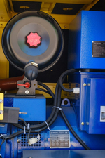 Дизельный генератор Vektor AD-30Y-T400 в кожухе