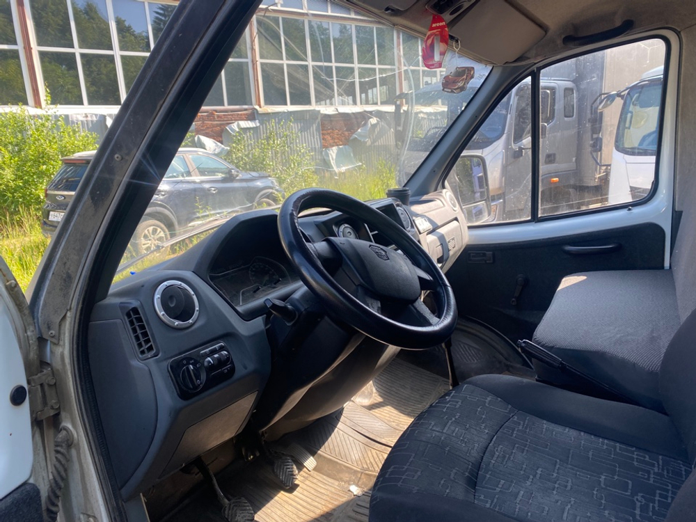 GAZ GAZELLE BUSINESS Бортовой (Евроборт) 278830 (Евроборт, Бензин/Газ, 2,7 л, 107 л.с.)