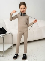 Костюм для девочки на осень