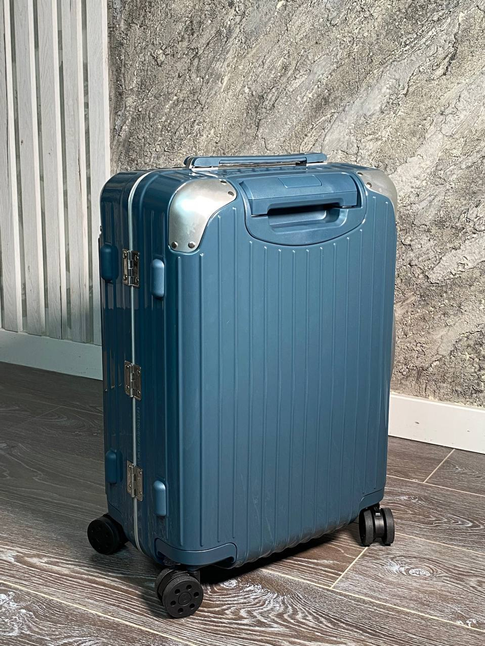 Чемодан Rimowa