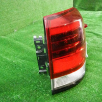 Фонарь правый внешний Toyota Land Cruiser 200 (2015-2021)