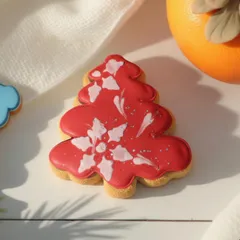 Новогодний пряник «Ёлочка» красная / 45 гр