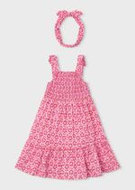 платье с повязкой на голову