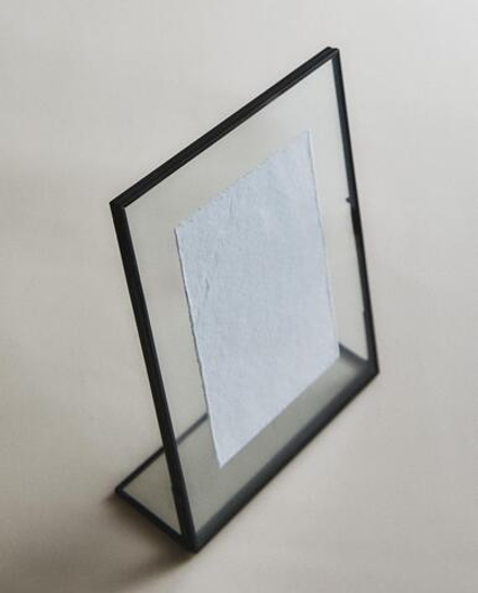 Zara Home Фоторамка из стекла, цвет чёрный, 20 см