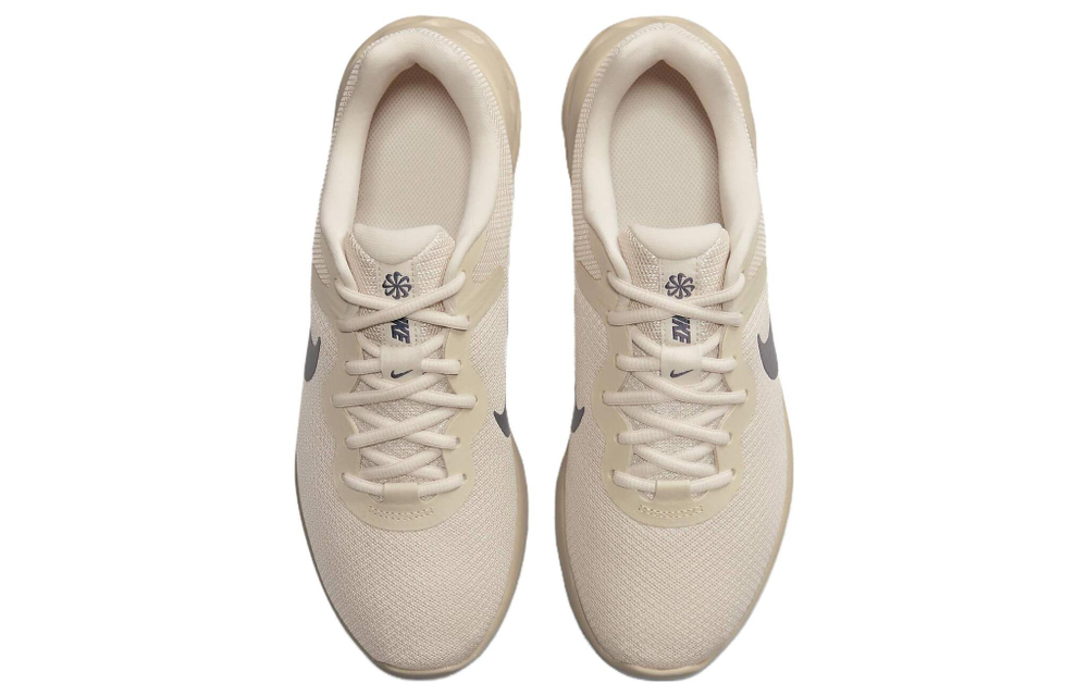 Кроссовки Nike Revolution 6