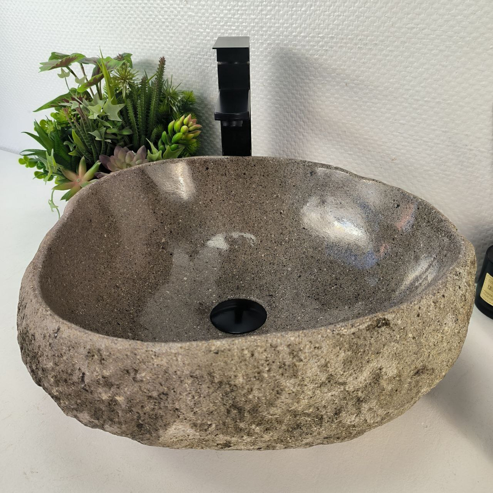 Раковина из речного камня RS-65434 45*41*15 0861