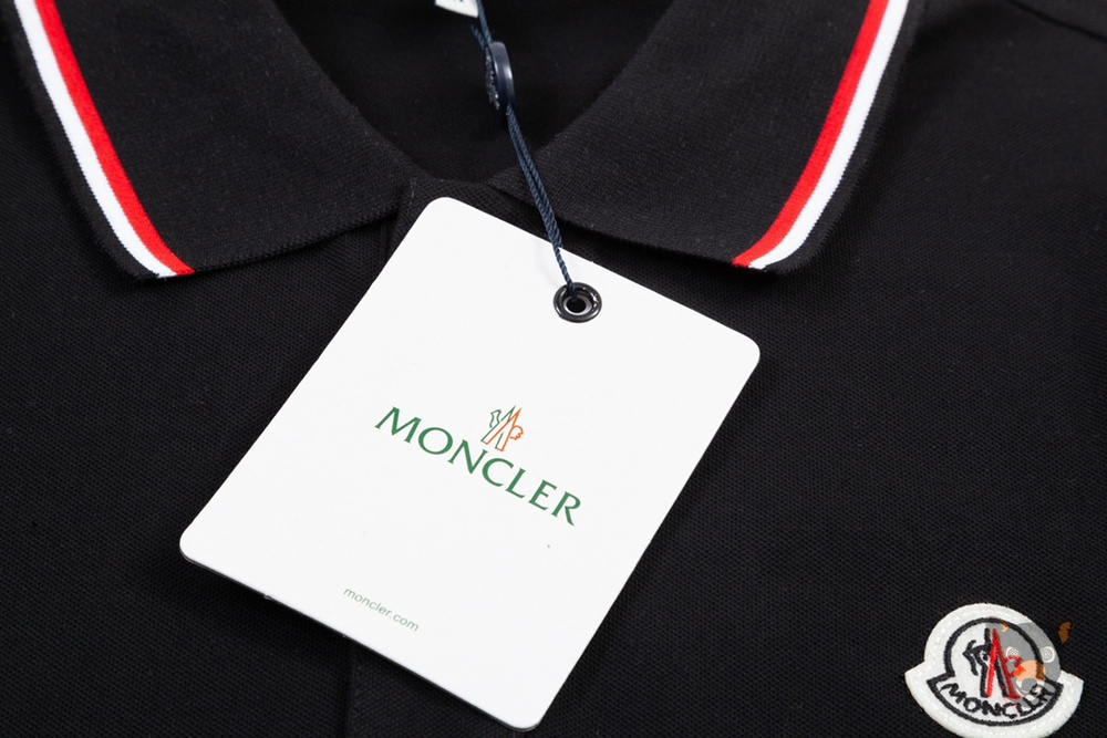 Поло Moncler