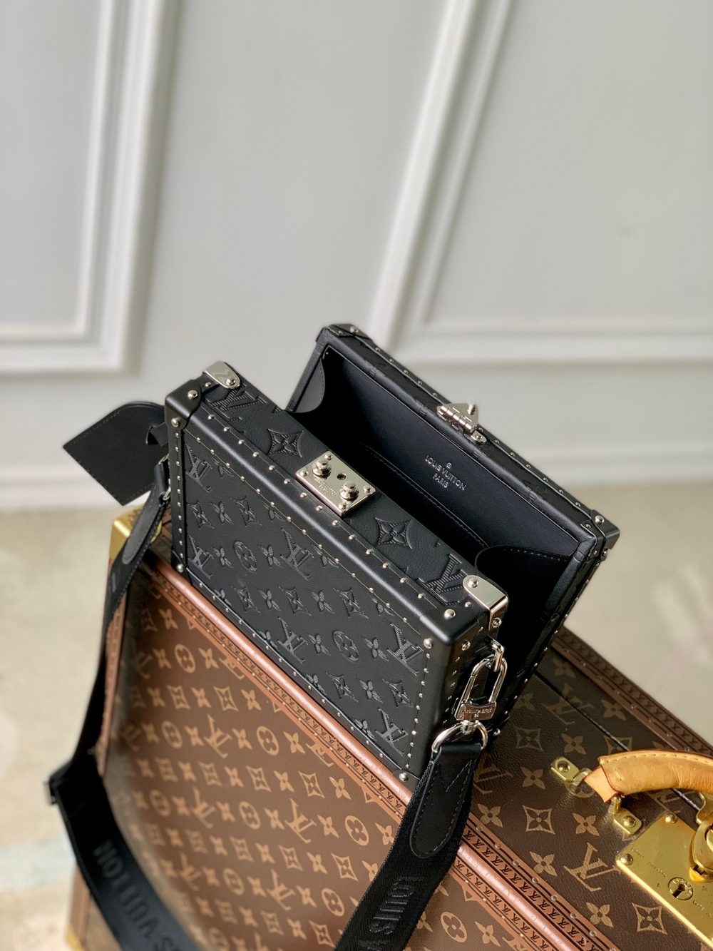 Louis Vuitton Clutch Box