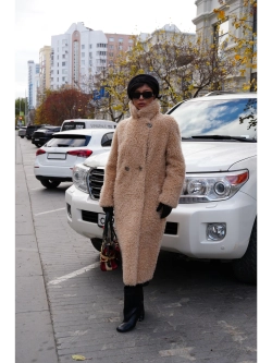 Шуба искусственная чебурашка на основе шерсти, бежевая, SilverFox