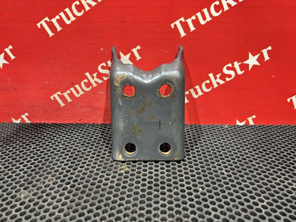 Кронштейн амортизатора заднего 2018г