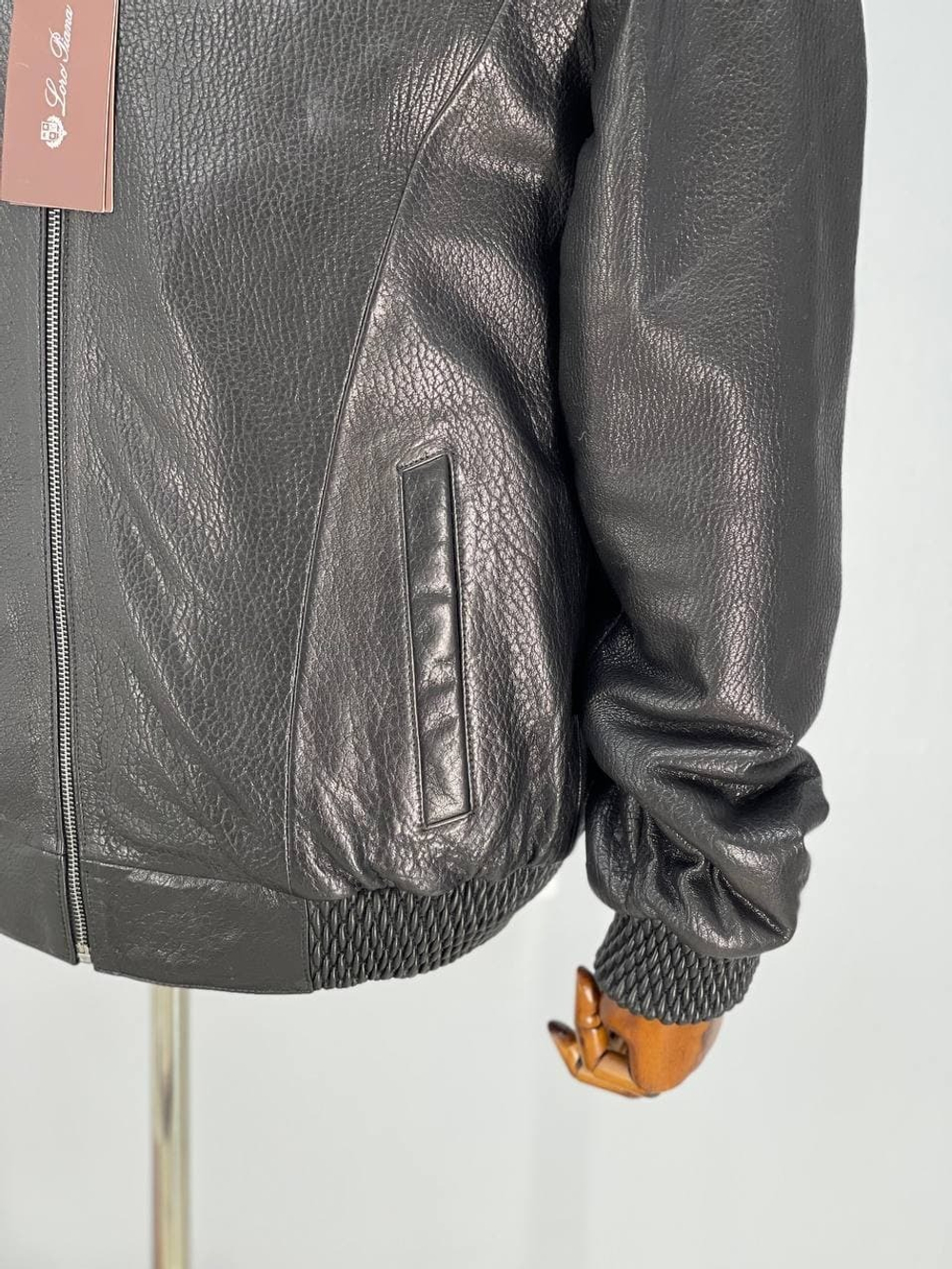 Кожаная куртка Loro Piana с мехом