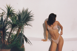 Бикини kaimo sandy