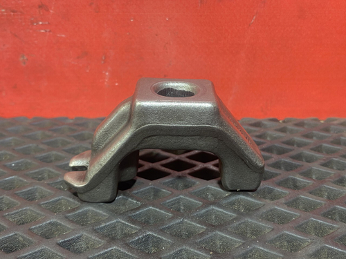 Кронштейн форсунки двигателя 2017г.