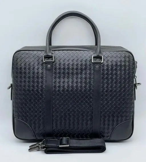 Кожаный портфель Bottega Veneta Intrecciato на молнии с плечевым ремнем