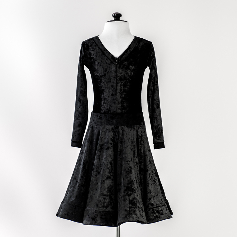 черное платье для танцев