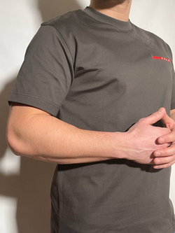 Футболка Prada