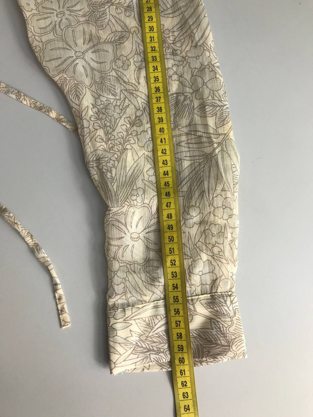 Блузка H&M приятной расцветки, маркировка 42,визуально на 48 размер