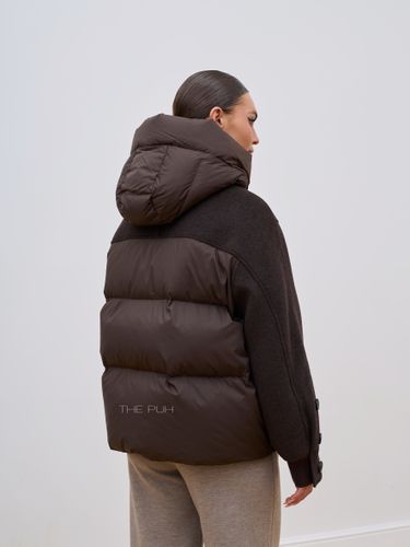 Комбинированный серый пуховик с капюшоном