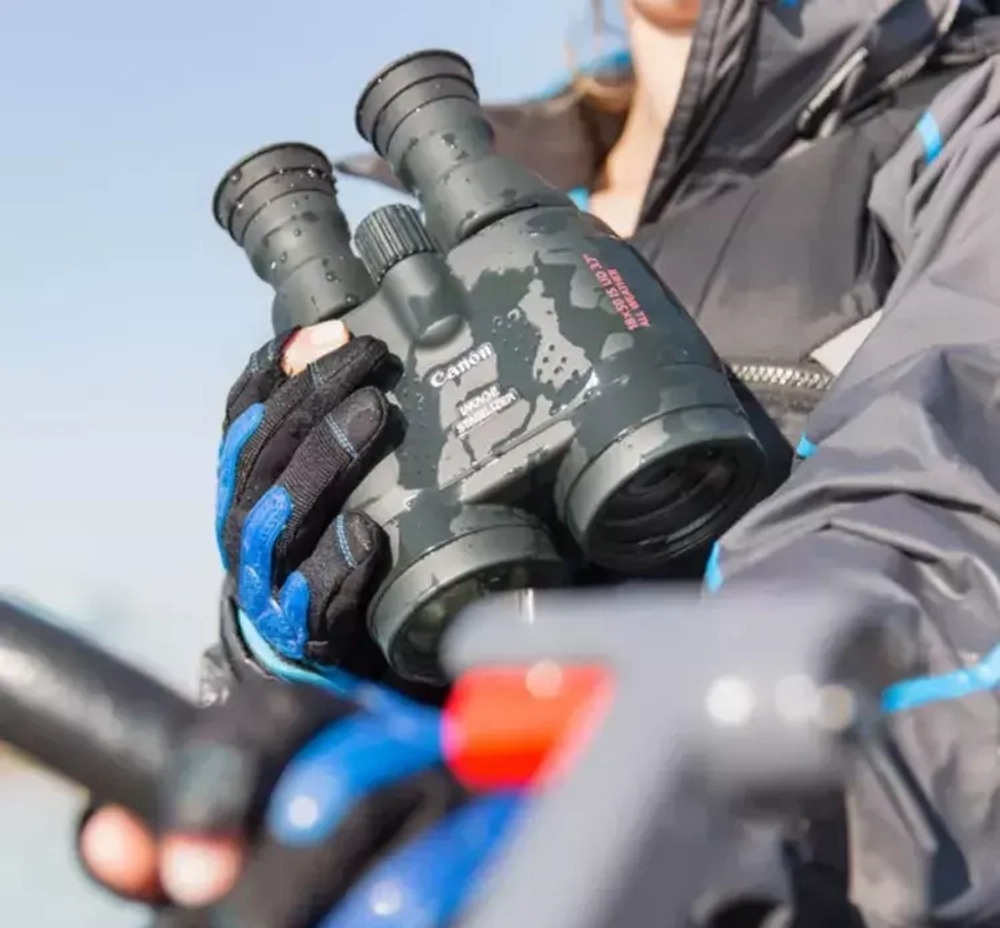 Бинокль Canon 18x50 IS