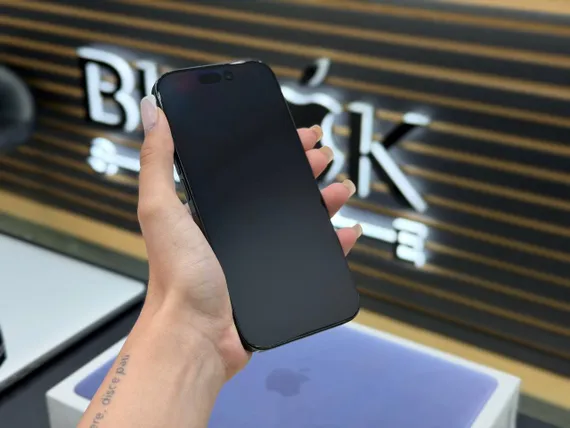 Телефон Apple iPhone 16 pro 256Gb Black Titanium АКБ 88% (GWV2HQ9FV3)