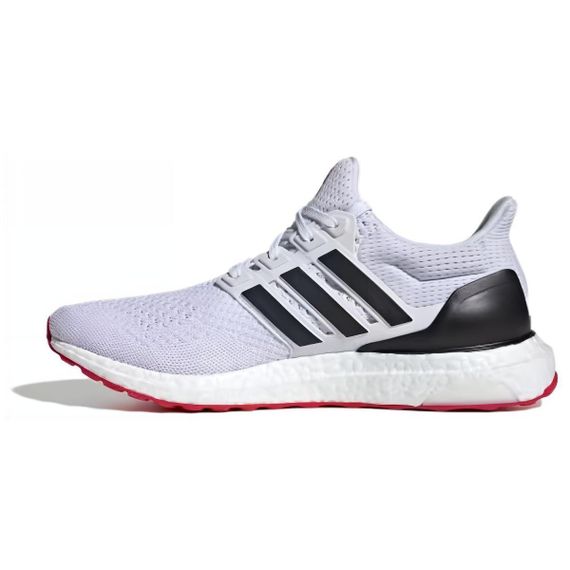 Adidas Ультрабеговые кроссовки Низкие Белые черные Мужские